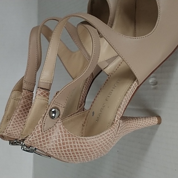 Marc Fisher Chris Cross Strappy Heels 8.5 M - Picture 2 of 9